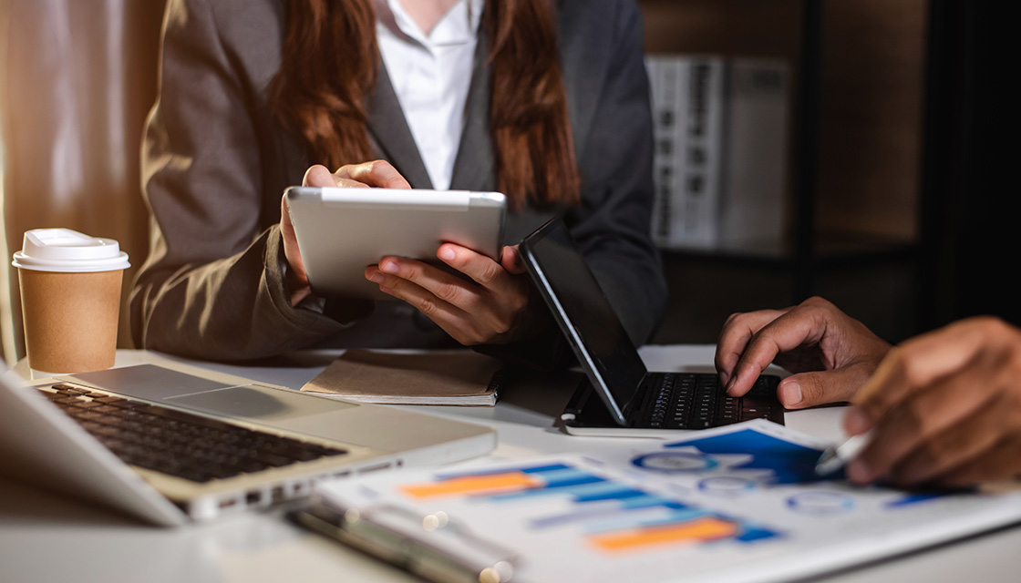 Benefícios práticos de ter um sistema de gestão de ativos
